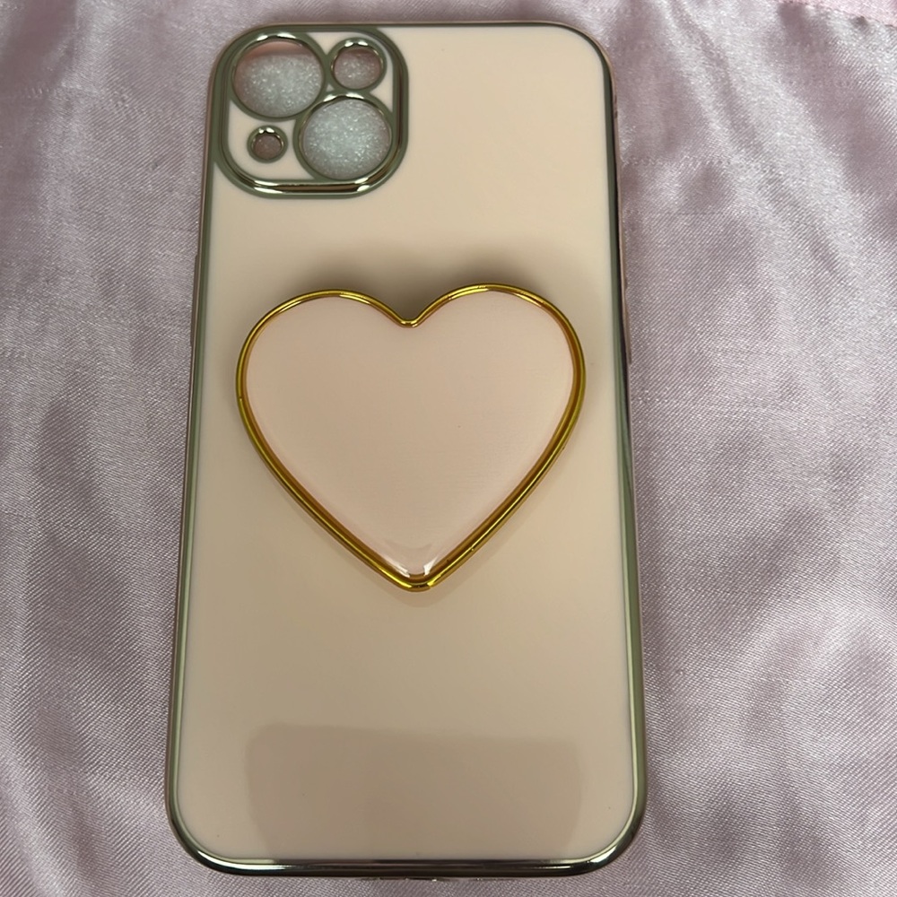 iPhone 13 case - Picture 3 of 4